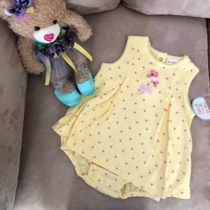 Carter’s Yellow Floral Sunsuit 6 Months NWT